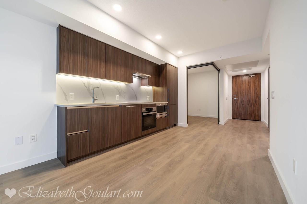 3 Concord Cityplace Way - Photo 2 of 15