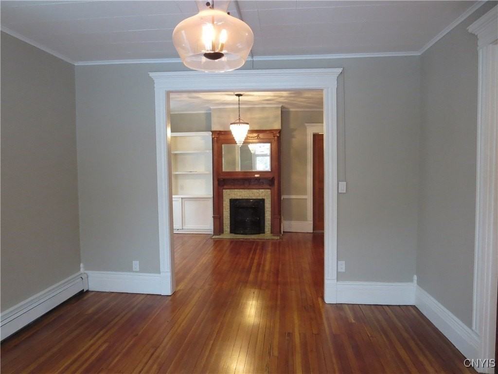 1725 James St Apt 1 #1 - Photo 5 of 22