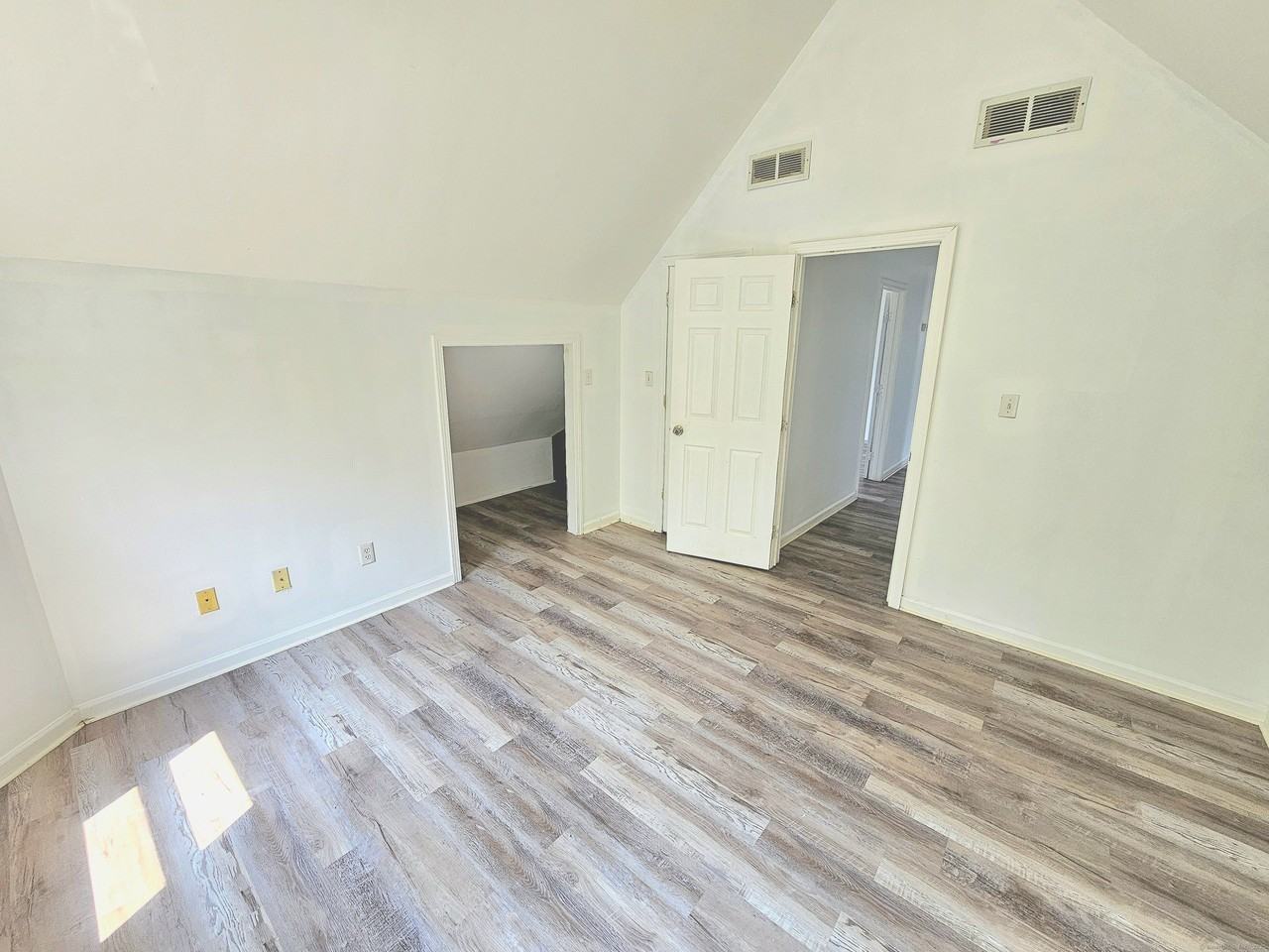 483 Ferry St #3 - Photo 7 of 10