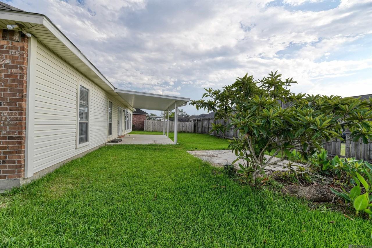 289 Melissa Ave - Photo 3 of 21