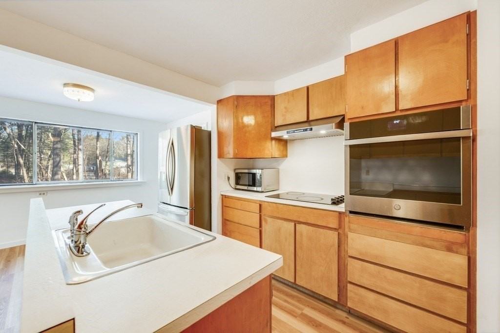 250 Hudson Rd - Photo 5 of 19