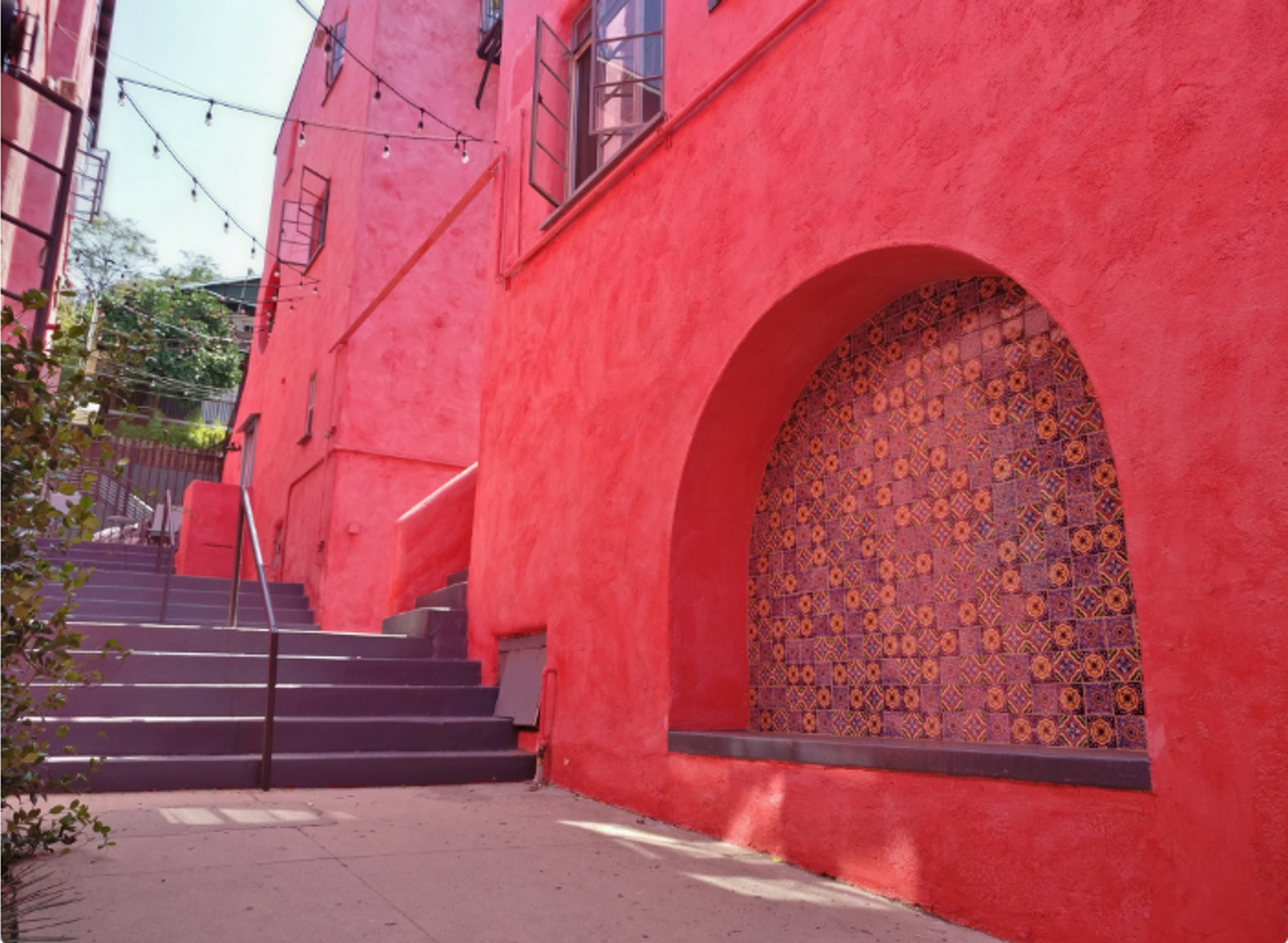 Big Momma Court Apts...Magical Renovated Bedrooms Available...CALL NOW! - Photo 7 of 32