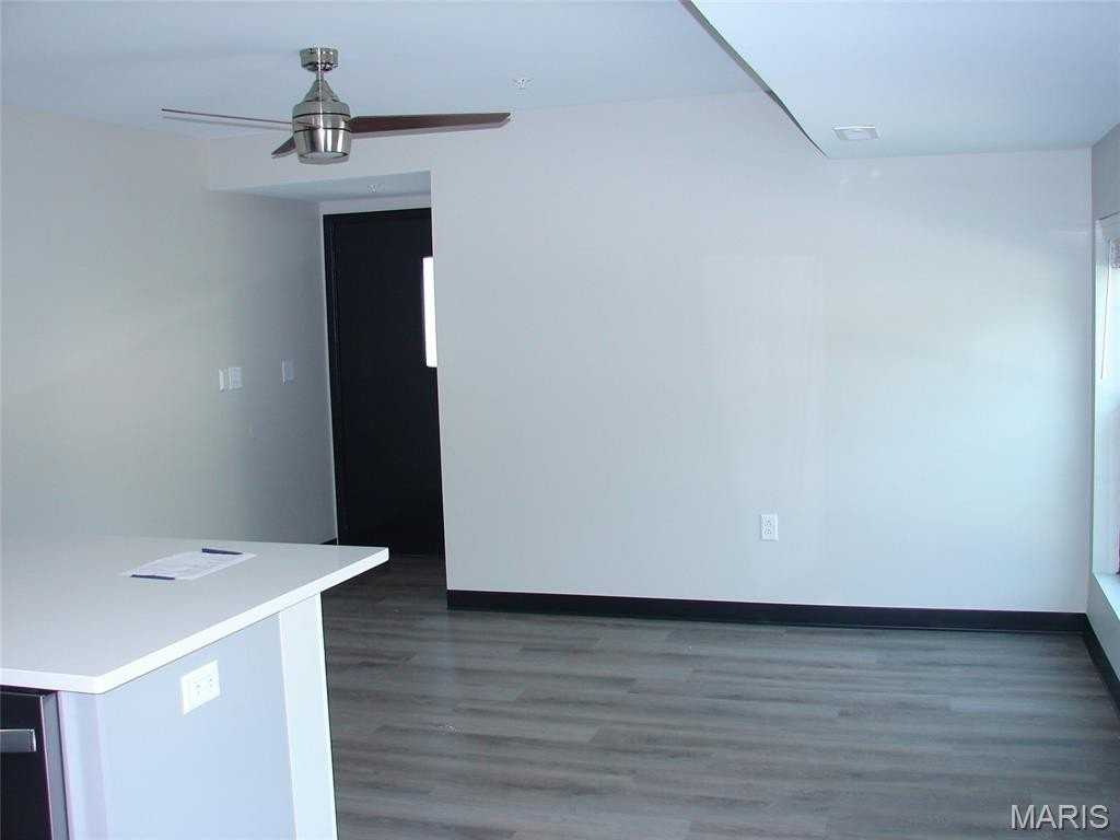 333 S Kansas St #106 - Photo 2 of 7