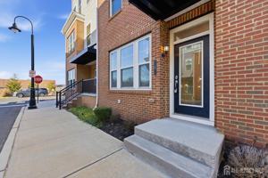 featured image of 6 Bond St