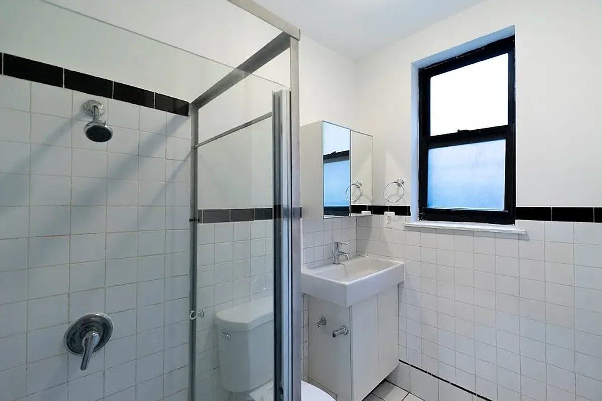 230 E 83rd St #1RW - Photo 6 of 6