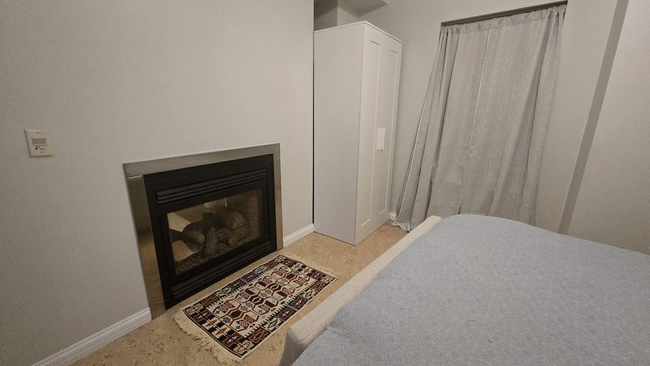 4095 - 606 - 108 15 Avenue Southeast - Photo 7 of 10