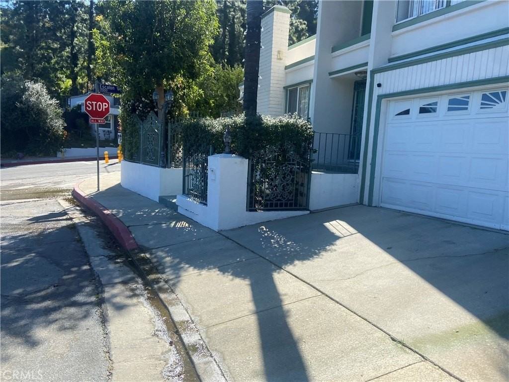 17041 Escalon Dr - Photo 2 of 23