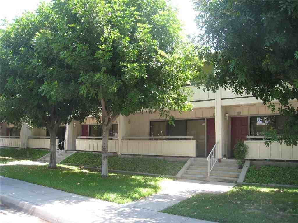 747 Fairview Ave #C - Photo 2 of 12