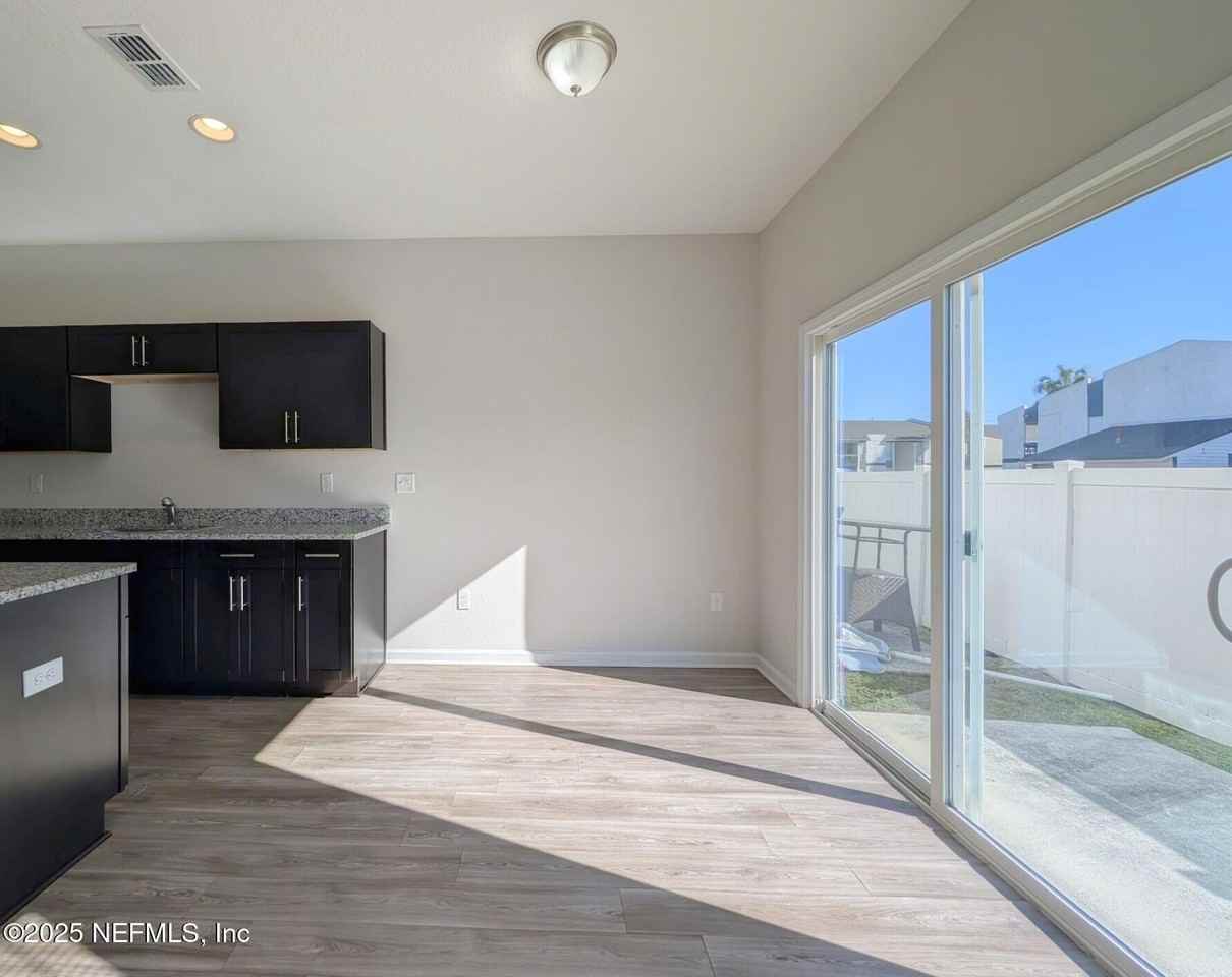 6023 Carolines Ct - Photo 2 of 16