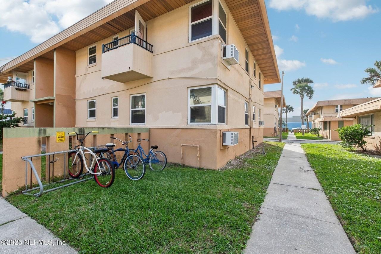 226 16th Ave N Apt 138 #138 - Photo 7 of 17