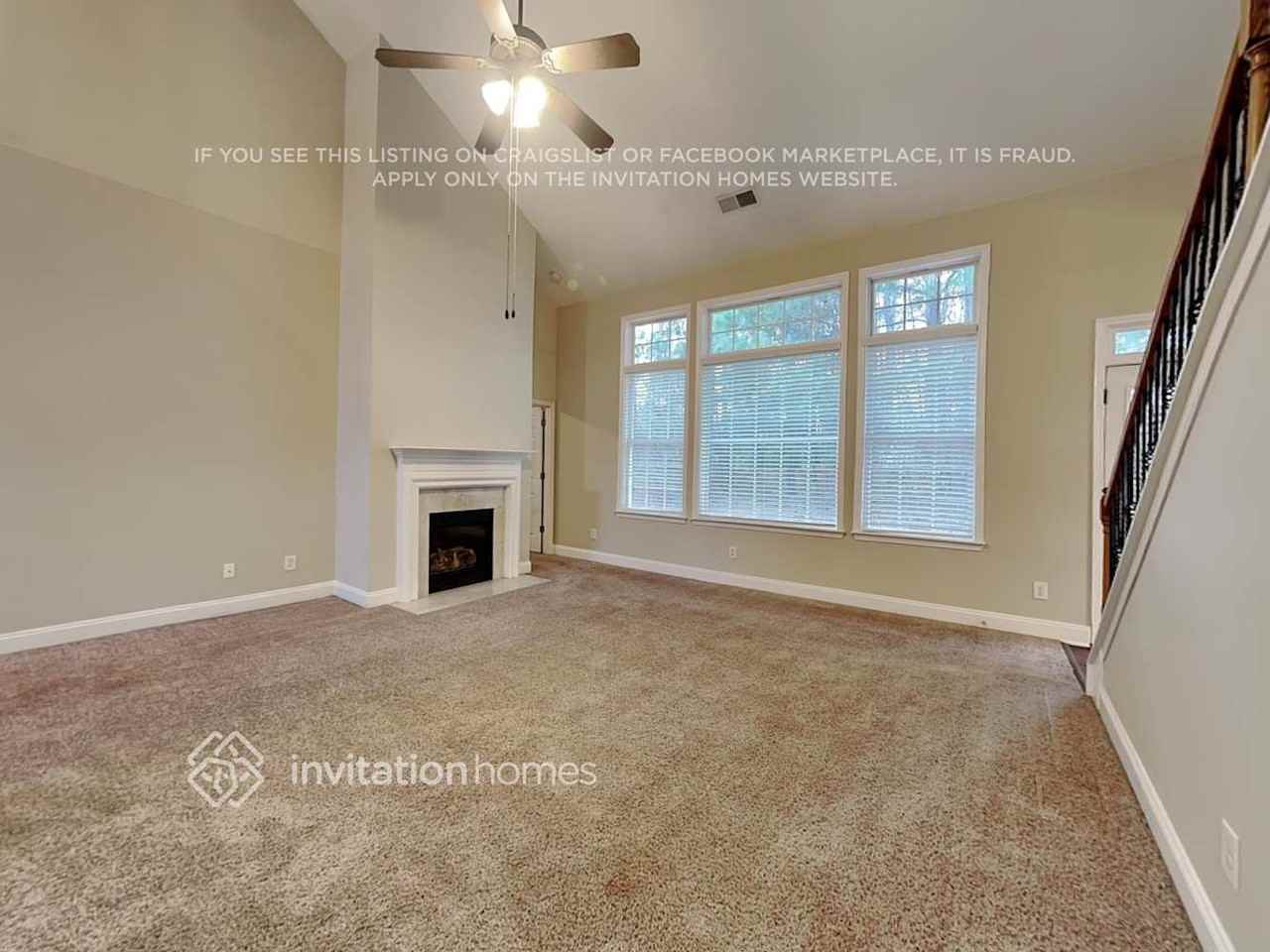 490 Roland Manor Dr - Photo 4 of 23
