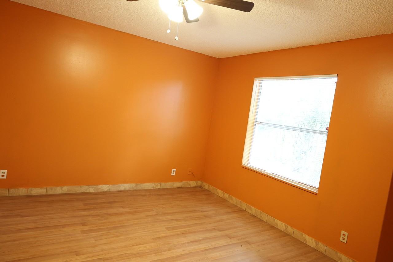 7328 Palmdale Dr - Photo 7 of 31