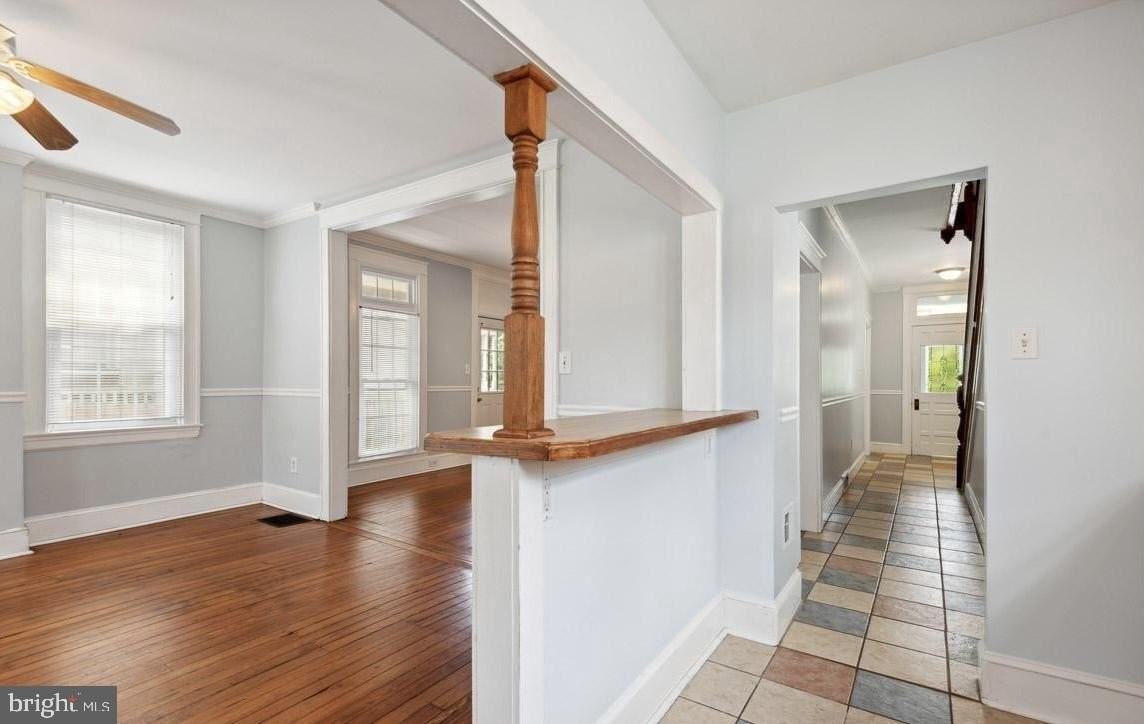 6011 Falls Rd - Photo 6 of 15