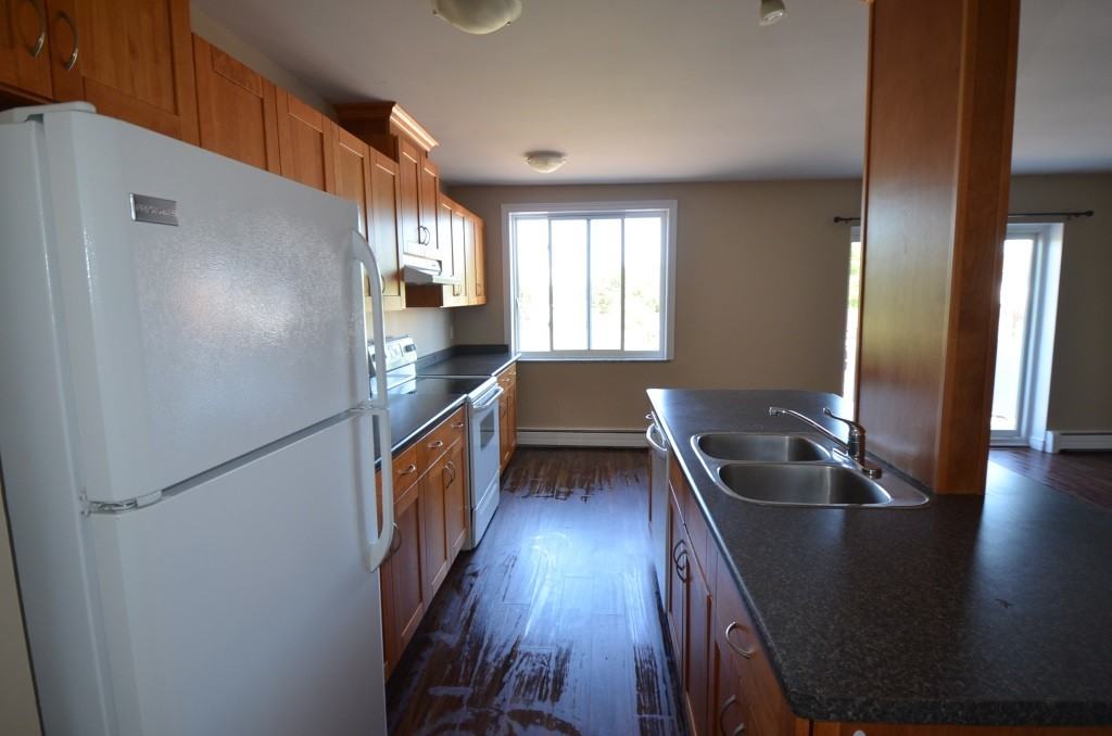 245 Niagara Street #14 - Photo 2 of 11