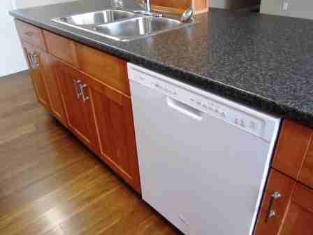 245 Niagara Street #14 - Photo 6 of 11