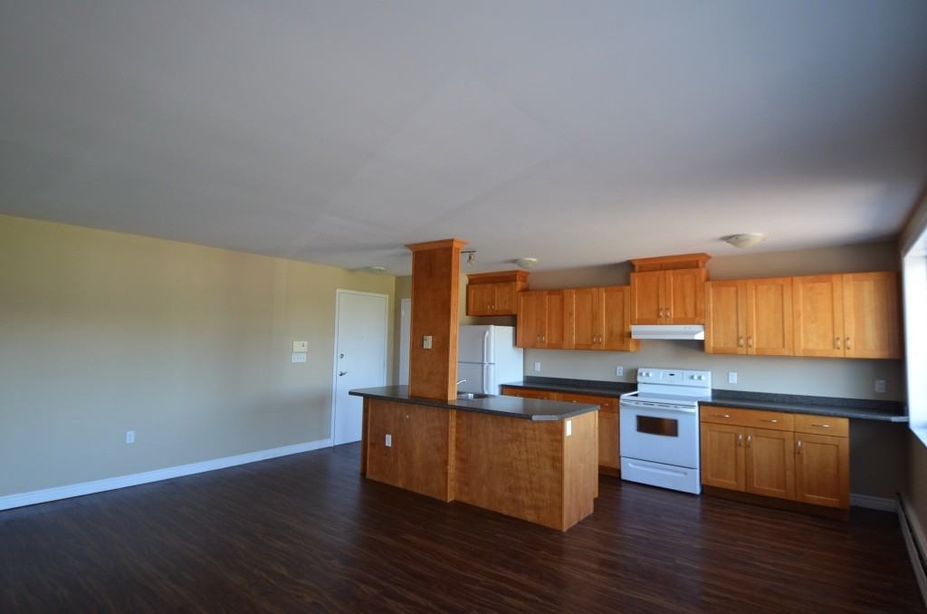 245 Niagara Street #14 - Photo 7 of 11