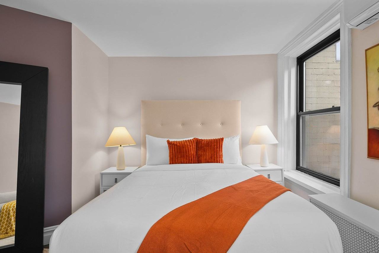 179 Sullivan St #1257494P - Photo 4 of 20