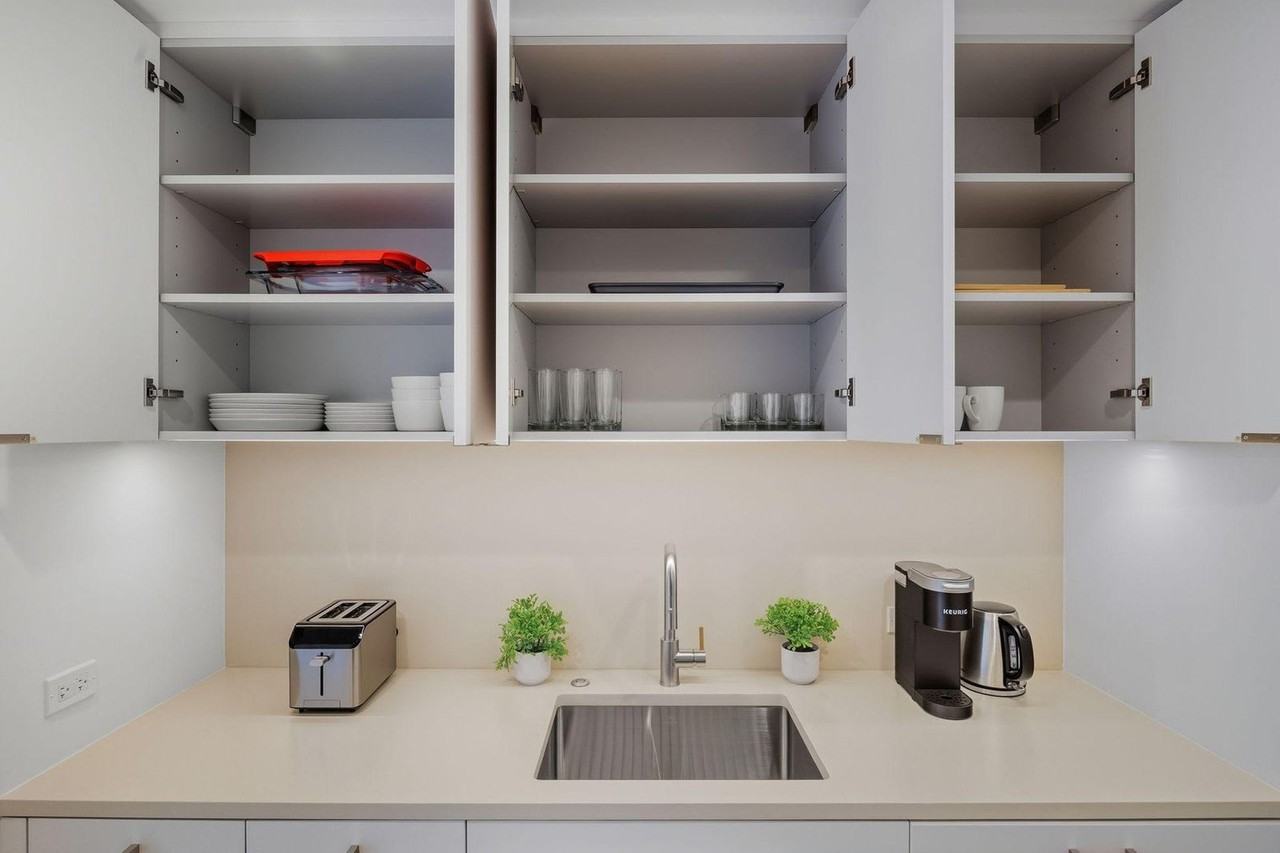 16 Dupont St #1335340P - Photo 7 of 27