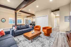 featured image of 917A 17th Ave