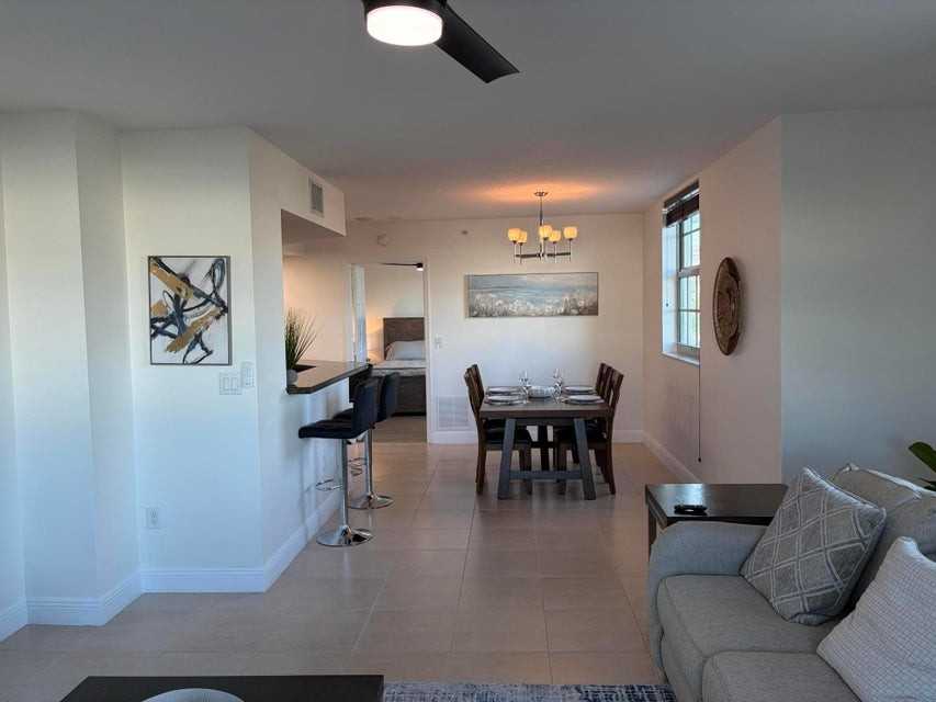 610 Clematis Street - Photo 6 of 8