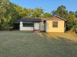 featured image of 4730 Galveston St