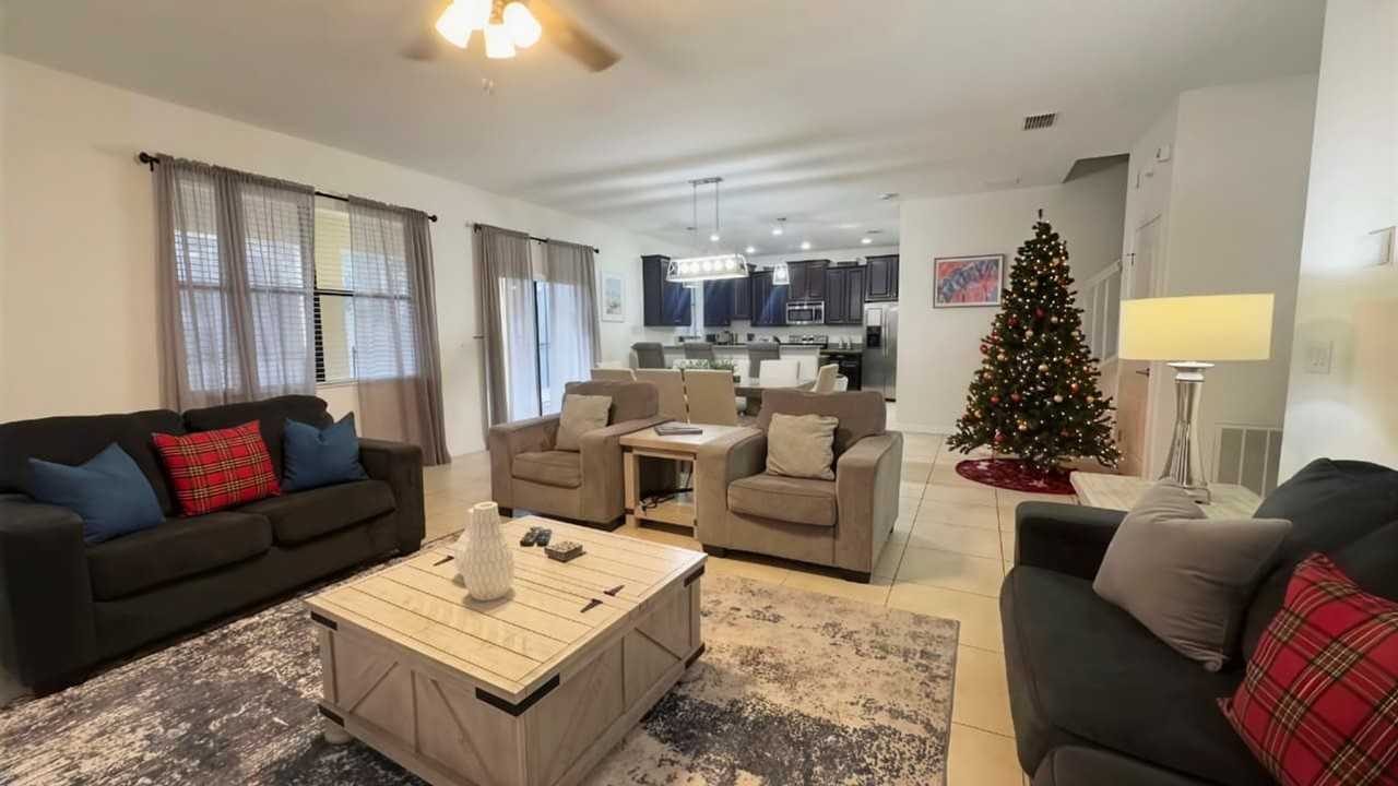 9024 Shadow Mountain St #1061306P - Photo 4 of 50