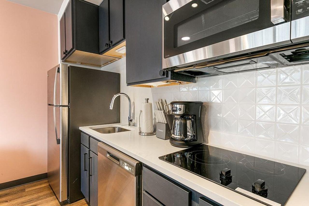 611 Commerce St #1267090P - Photo 4 of 22