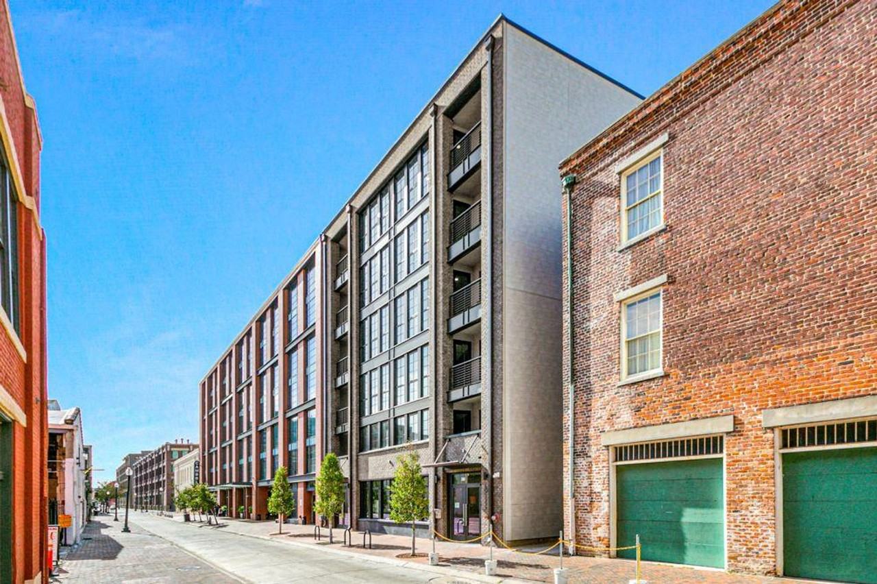 611 Commerce St #1267090P - Photo 7 of 22