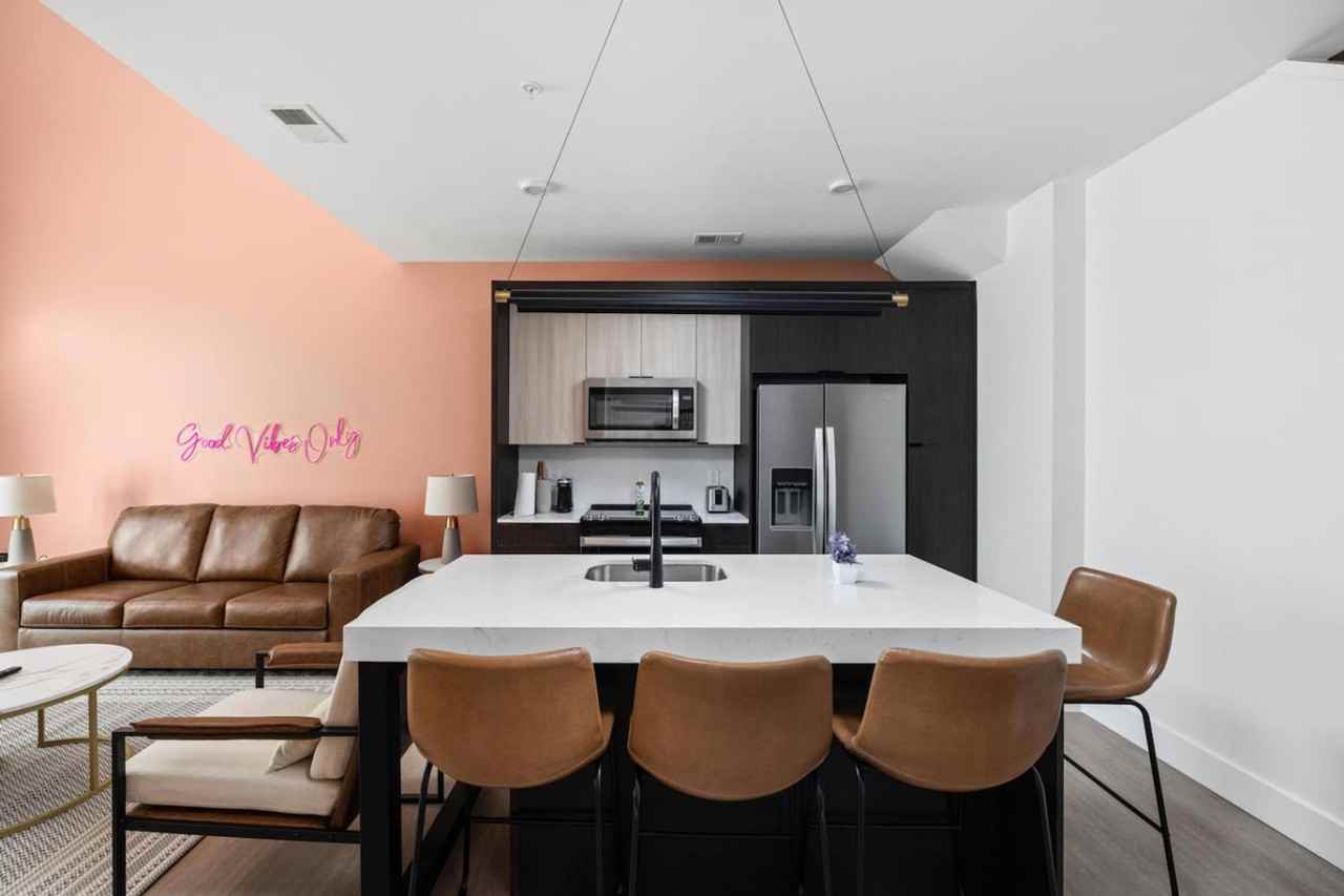 421 N Pennsylvania St #1312597P - Photo 2 of 24