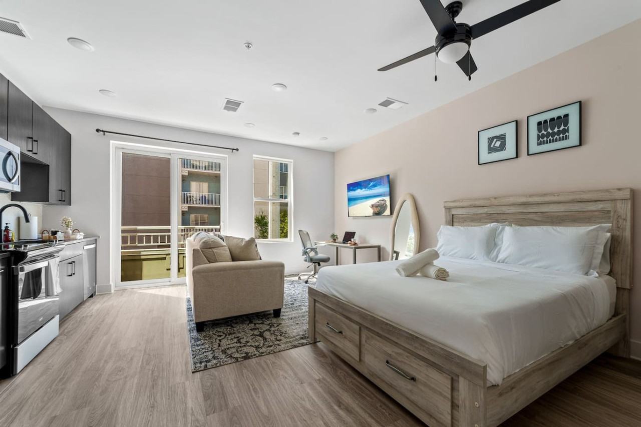 617 N 12th St #1312527P - Photo 2 of 19