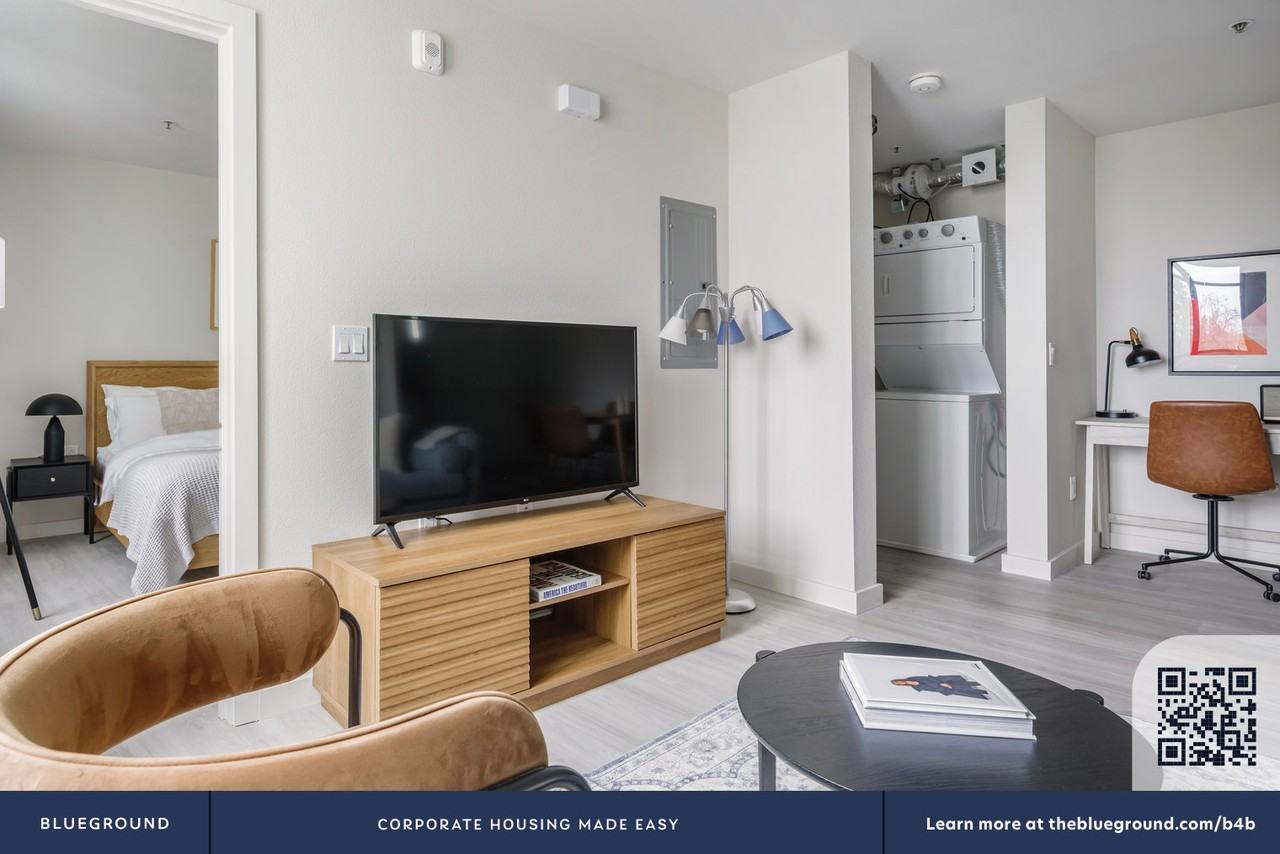 1698 University Ave #2124 - Photo 6 of 32