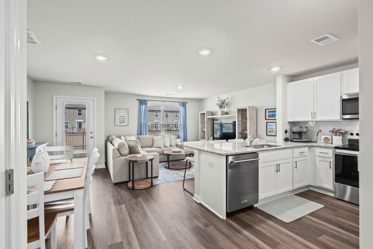 1 N Yaupon Dr #1366315P - Photo 2 of 47