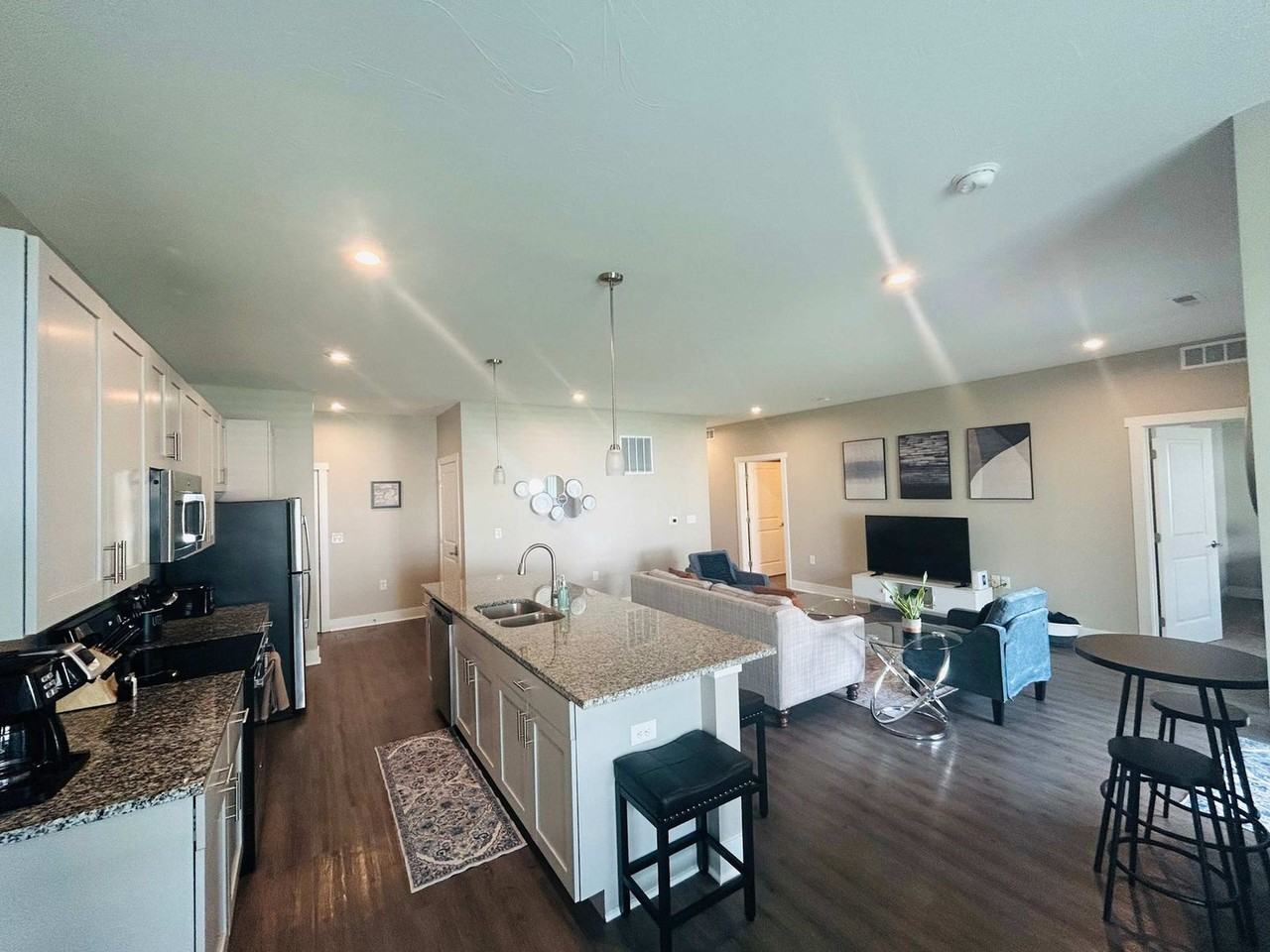 3939 Pinot Dr Sw #1364145P - Photo 3 of 22