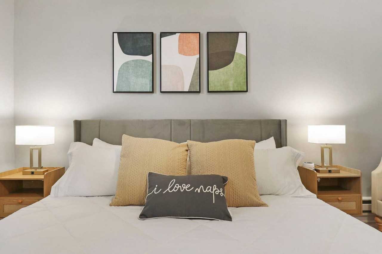 5015 Main St #1366954P - Photo 6 of 18