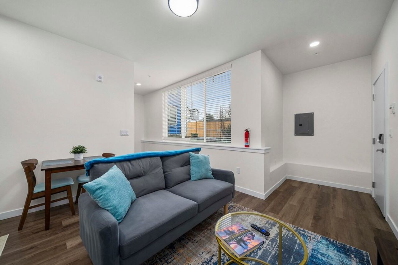 4502 S Puget Sound Ave #1366790P - Photo 2 of 16