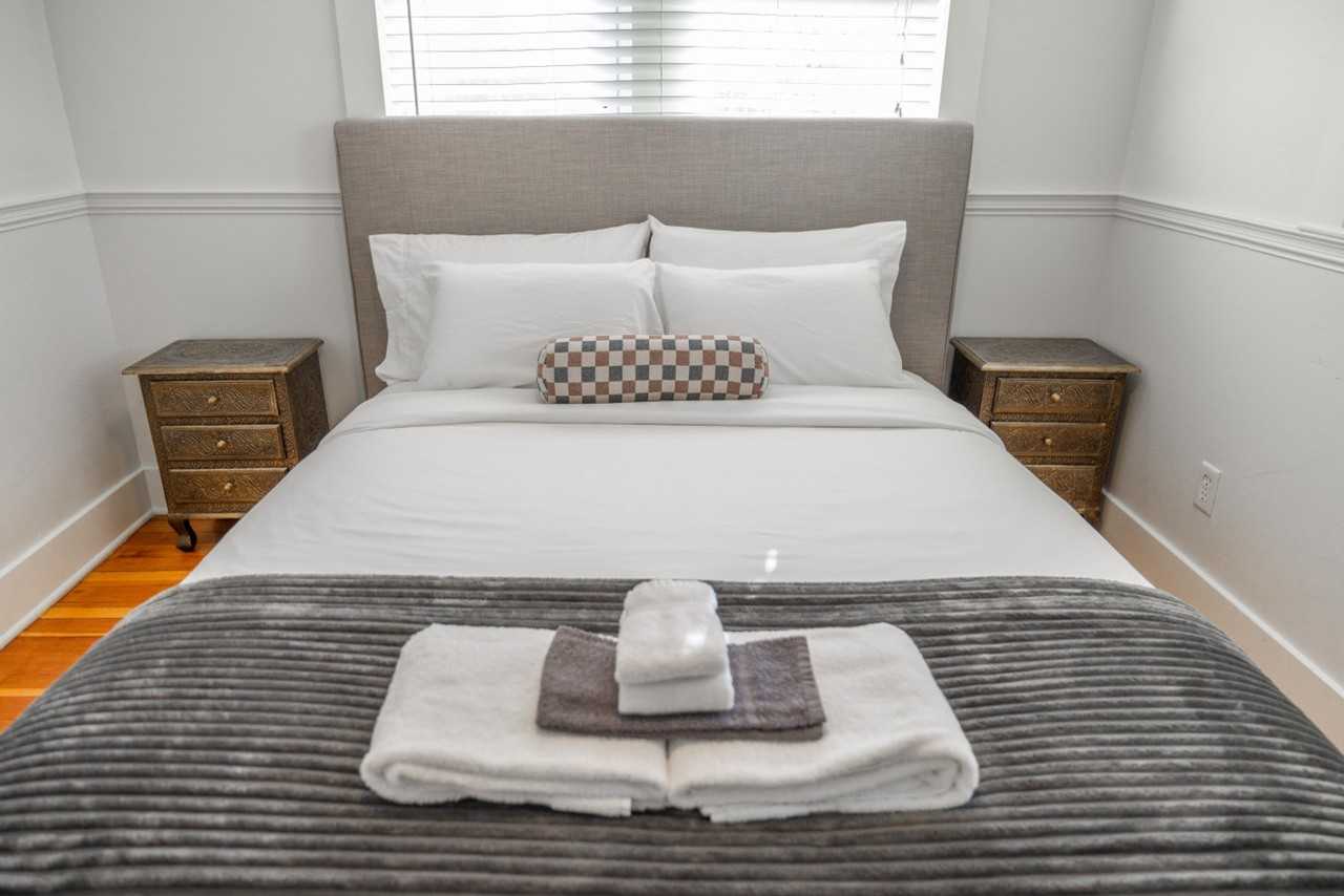 3076 S Melbourne St #1367399P - Photo 4 of 42