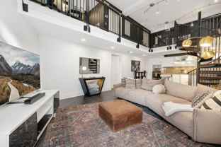 329 N West Ave - Photo 1 of 1