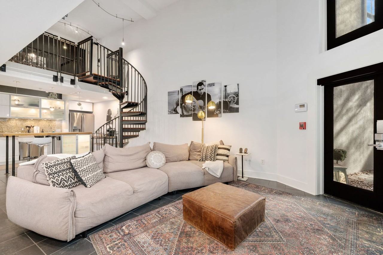 329 N West Ave #1371146P - Photo 2 of 27