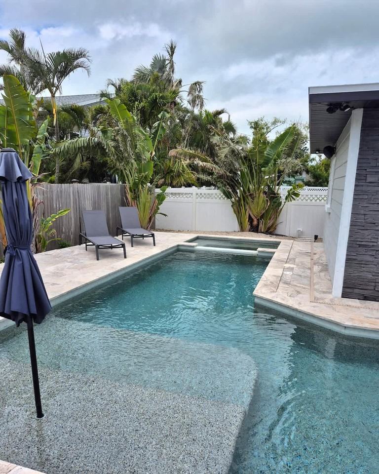 613 Fern St #1366637P - Photo 5 of 27