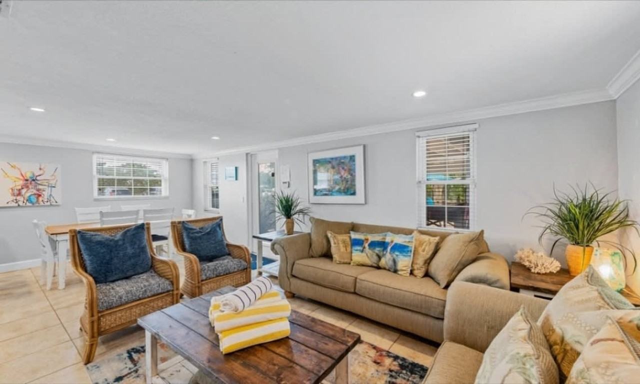 100 7th St S #1366639P - Photo 3 of 38