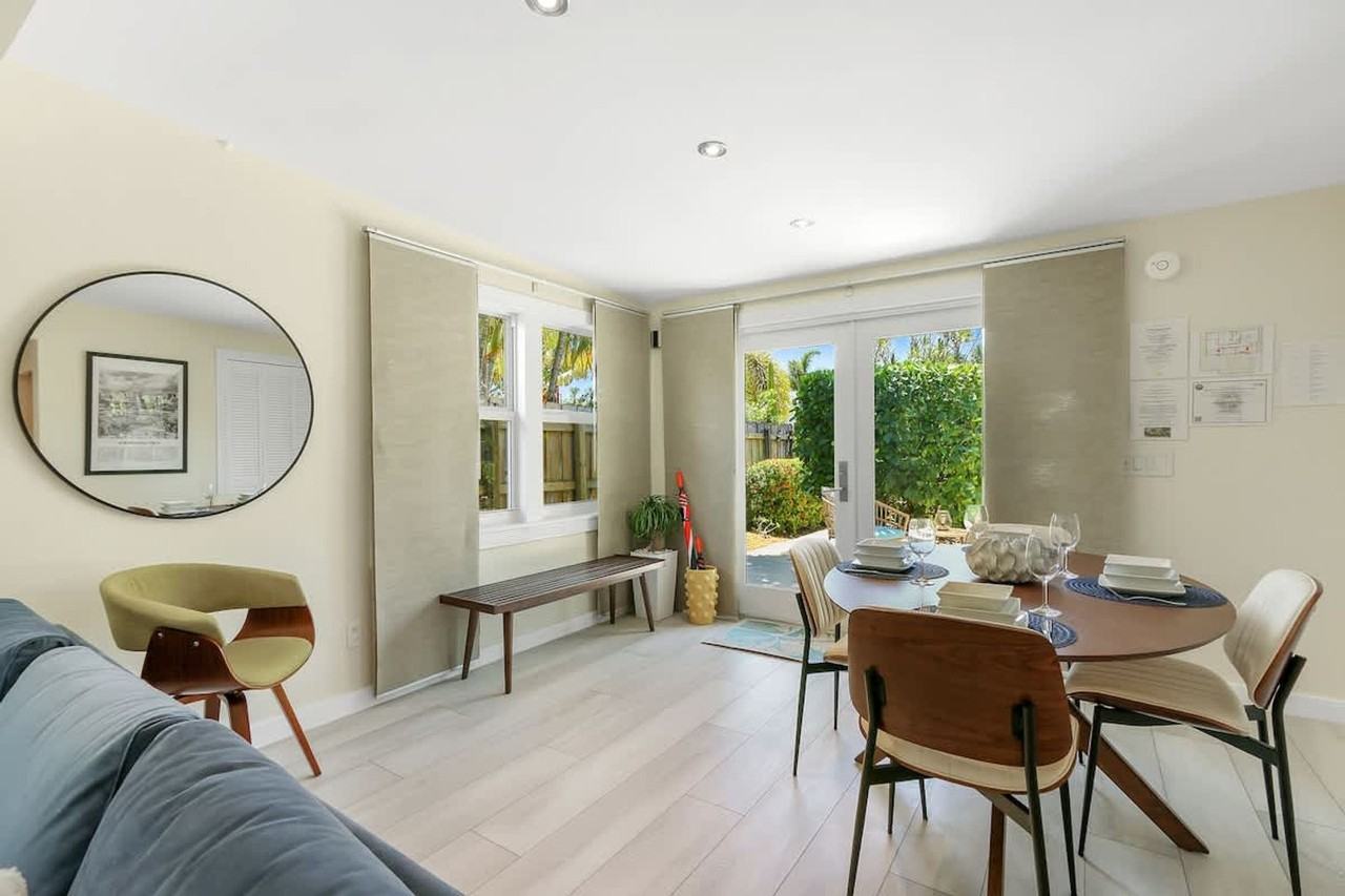 1449 Ne 23rd St #1372366P - Photo 3 of 29