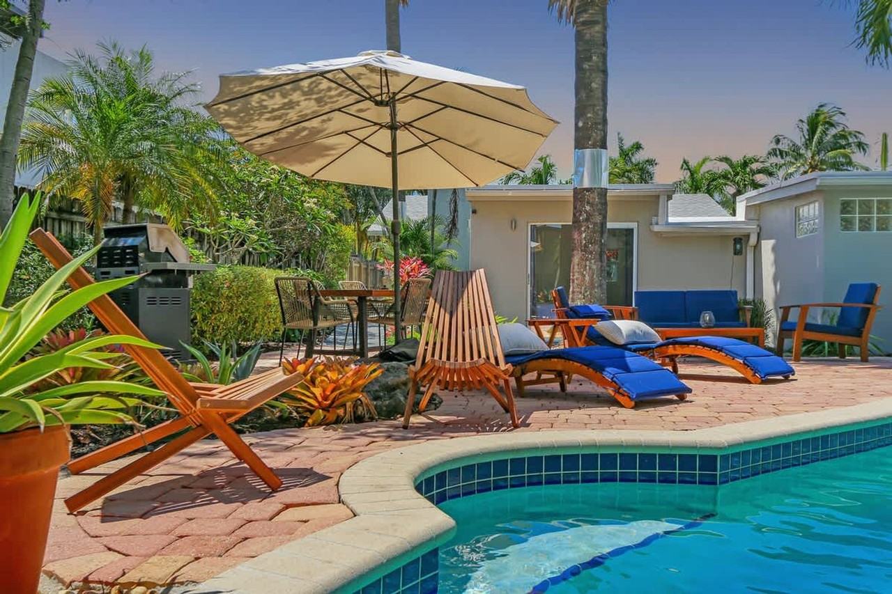 1449 Ne 23rd St #1372366P - Photo 5 of 29