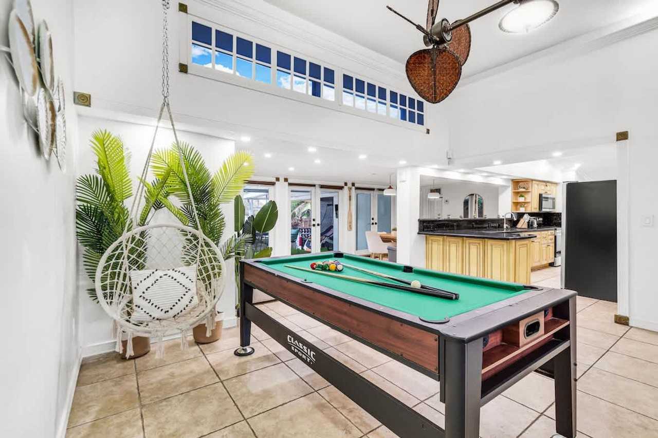 19720 Ne 26th Ave #1372324P - Photo 6 of 50