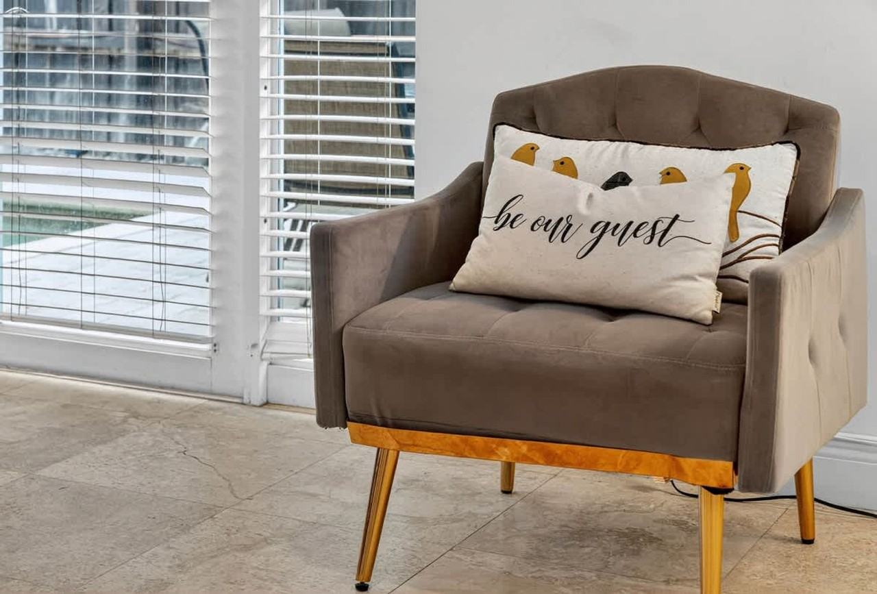 1705 Ne 11th St #1372360P - Photo 5 of 50