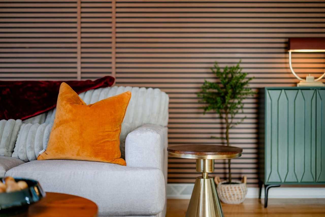 85 N Reserve Ave #1374252P - Photo 3 of 20