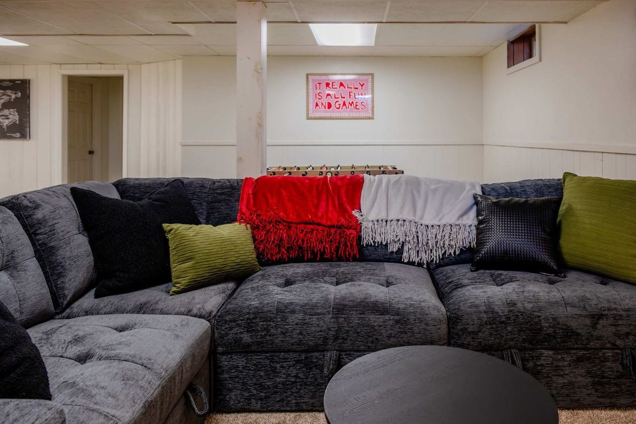 85 N Reserve Ave #1374252P - Photo 5 of 20