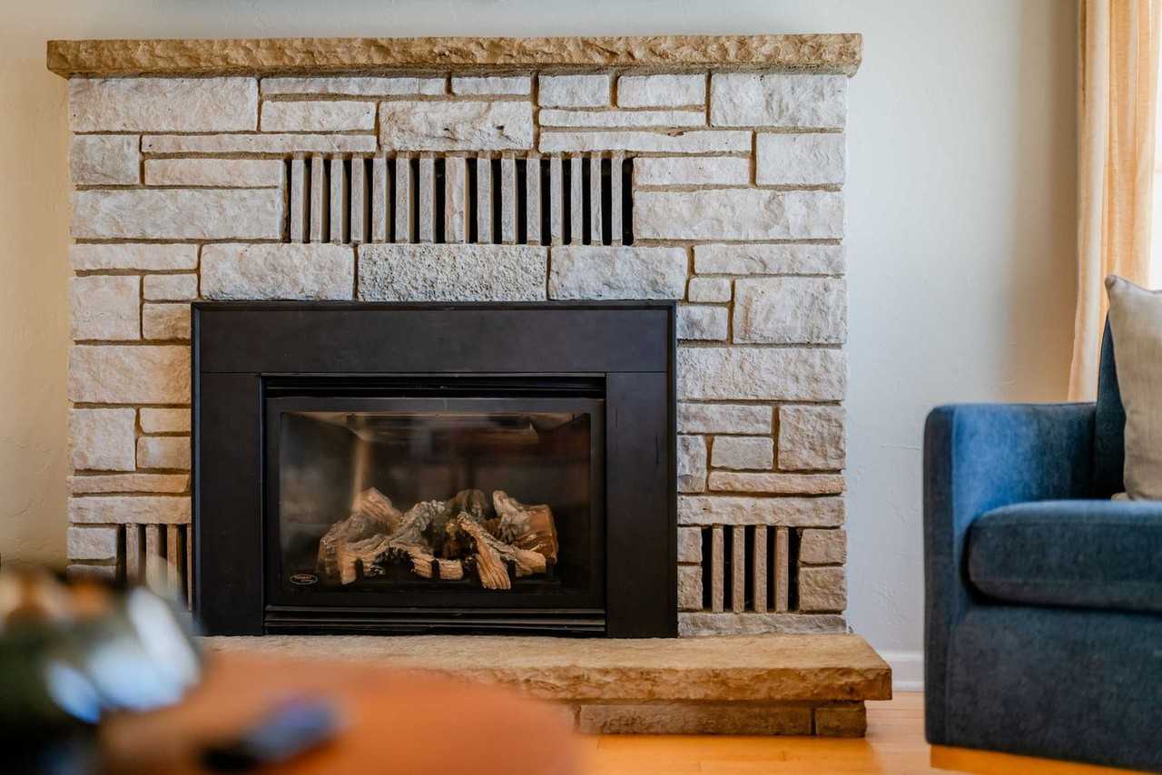 85 N Reserve Ave #1374252P - Photo 6 of 20