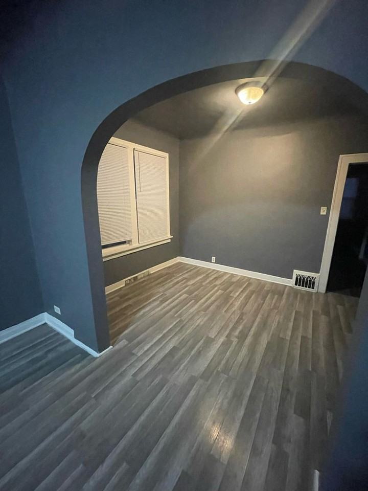 1332 Marshall Pl - Photo 7 of 27