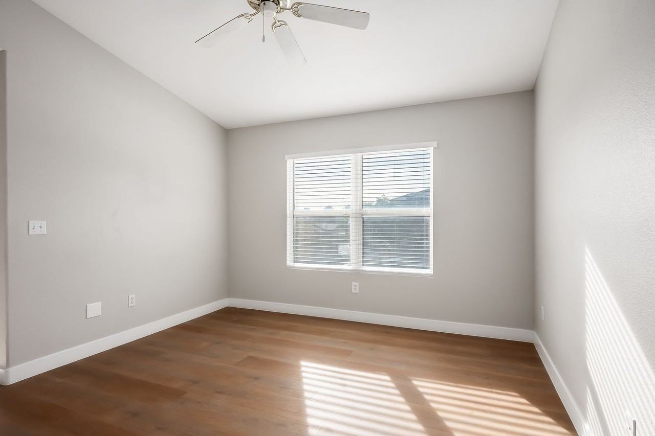 6650 W Warm Springs Rd #2040 - Photo 5 of 30