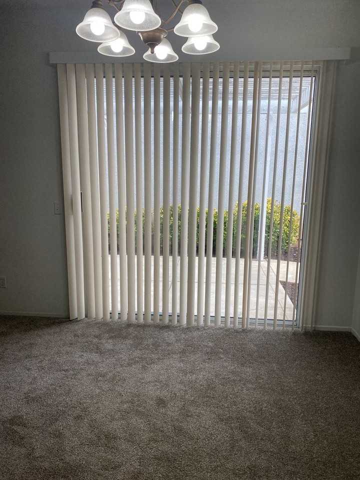 1421 Belmont Pl - Photo 2 of 15